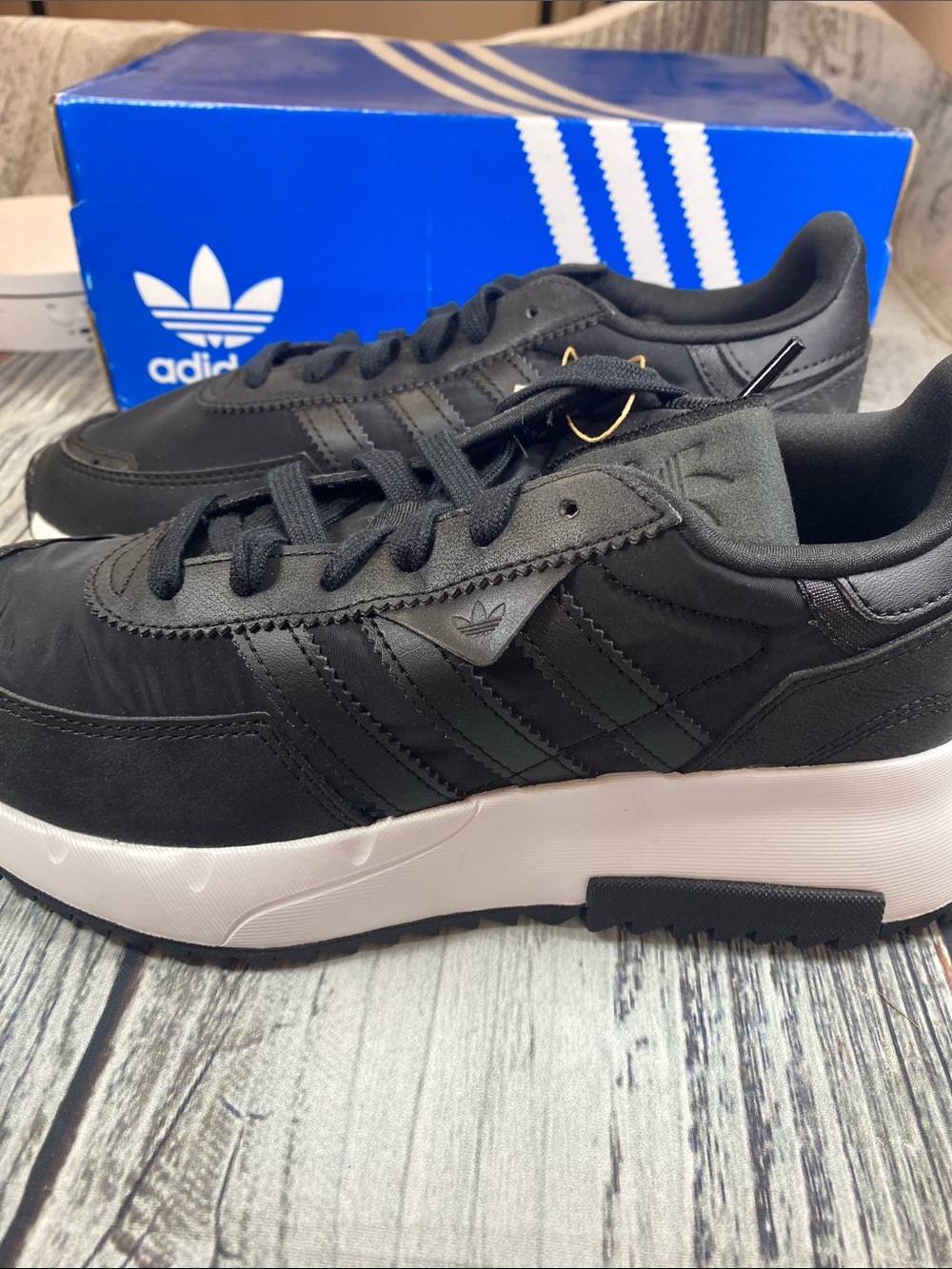 Adidas Originals Retropy F2 J Black Platform Sneakers Youth Size 5.5 NWT